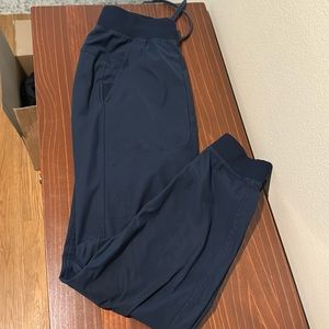 Lululemon Men’s small navy ABC joggers
